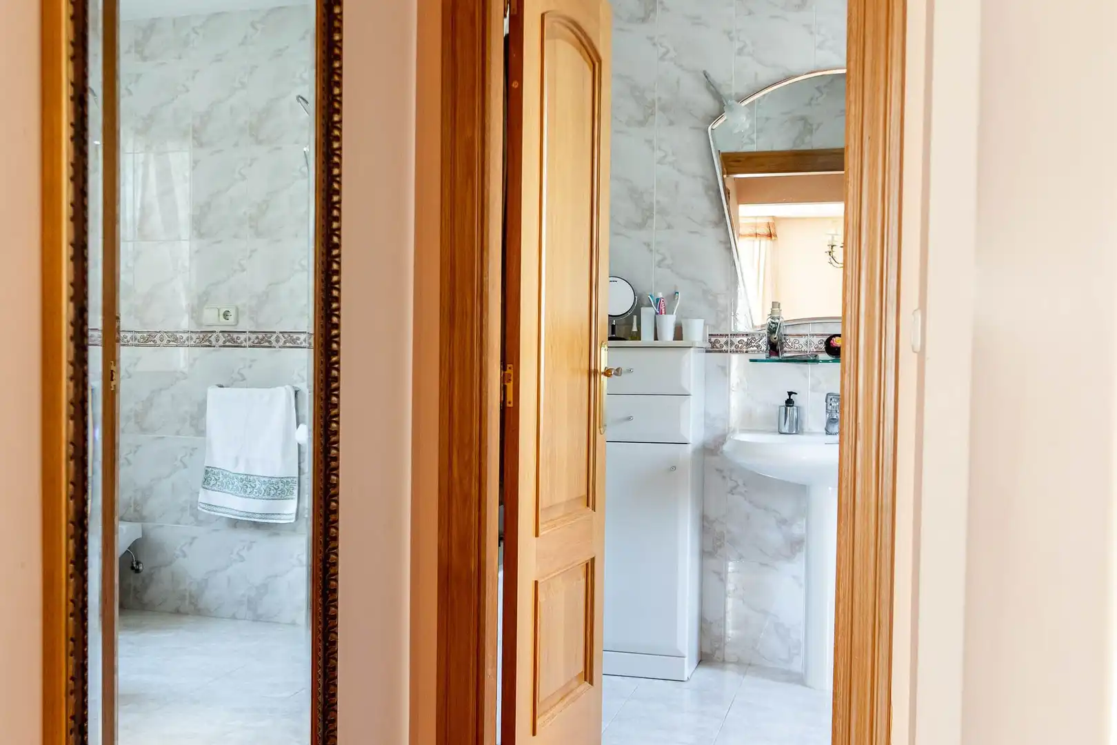 Baño de Casa o chalet en venta en Puente la Reina / Gares con Calefacción, Jardín privado y Trastero