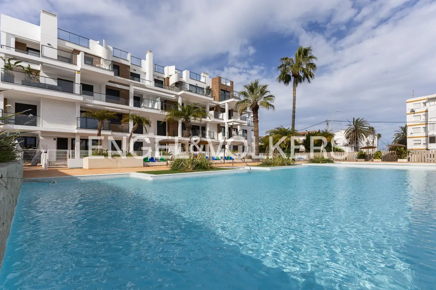 Exterior view of Attic for sale in Dénia  with Air Conditioner, Heating and Terrace