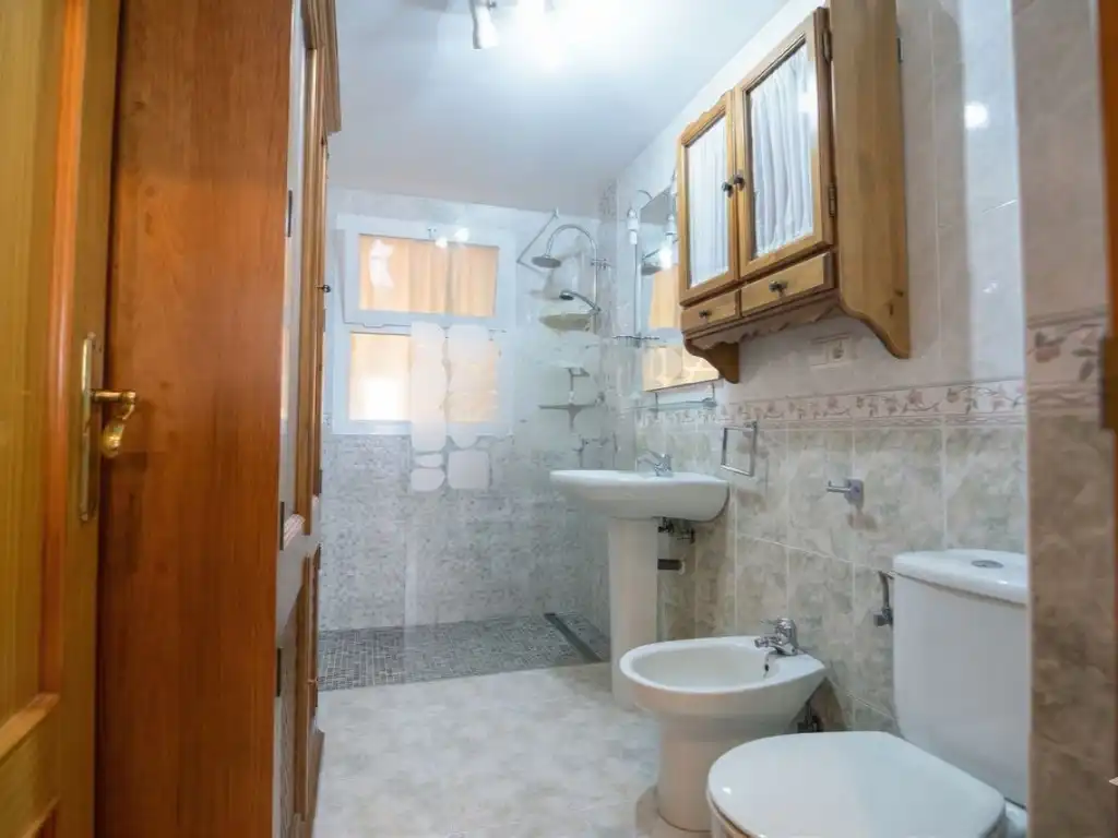 Bathroom of Flat for sale in Fuengirola  with Air Conditioner, Private garden and Terrace