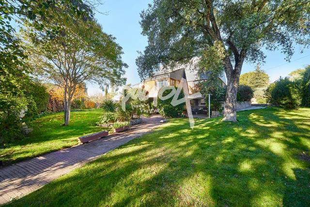 Casa-chalet en Venta en Calle Guridi en La Chopera