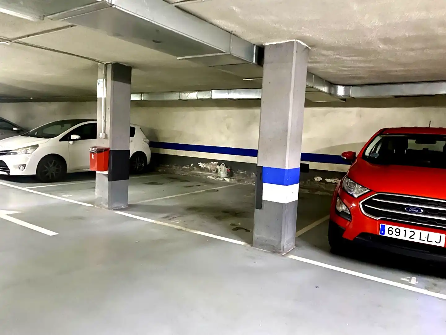 Parking de Piso en venta en Torrelavega  con Parquet, Trastero y Amueblado
