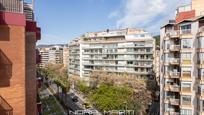 Exterior view of Flat for sale in  Barcelona Capital  with Air Conditioner, Heating and Terrace