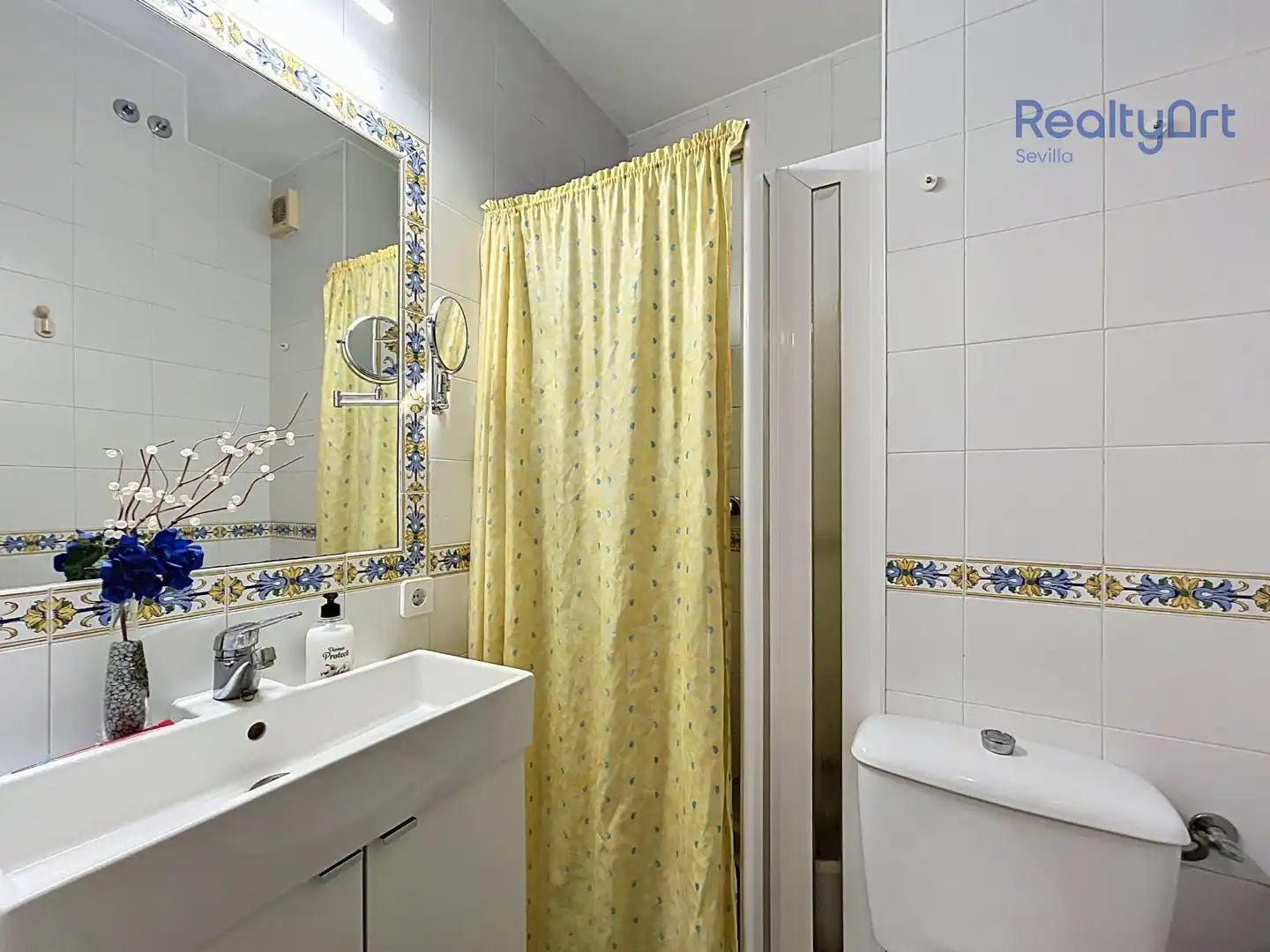 Baño de Piso en venta en Sevilla con Aire acondicionado, Parquet y Terraza