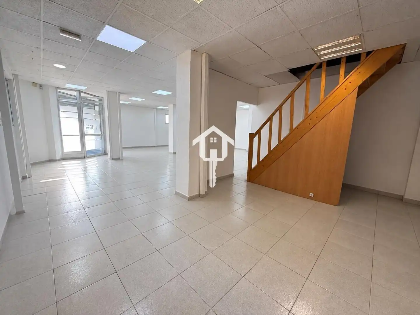 Business premises for sale in Calle MARTIN LUTHER KING, imagen 7
