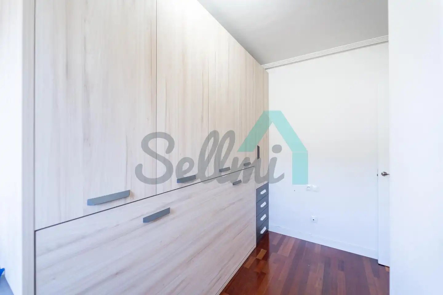 Habitación de Ático en venta en Oviedo  con Calefacción, Parquet y Terraza