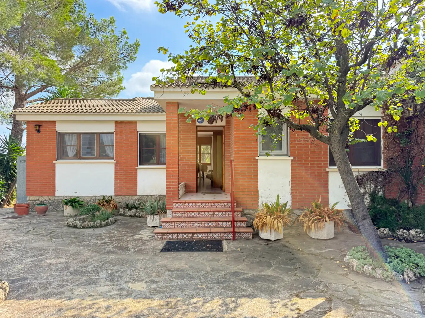 Exterior view of Houses for sale in Botarell, Tarragona