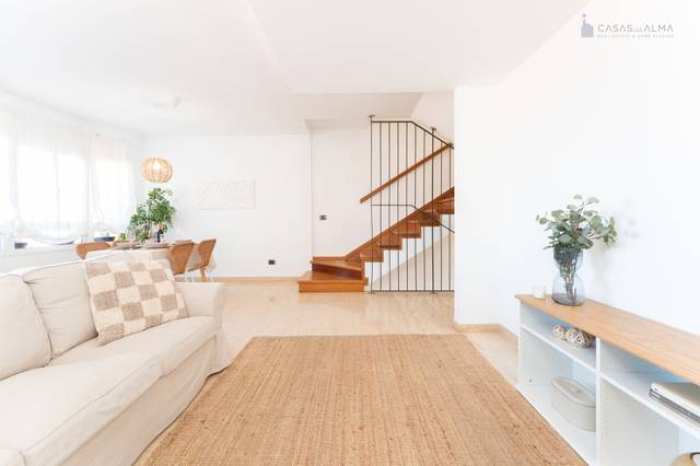 Casa adosada en Venta en Avenida Federico García Lorca, 25 en La Minilla