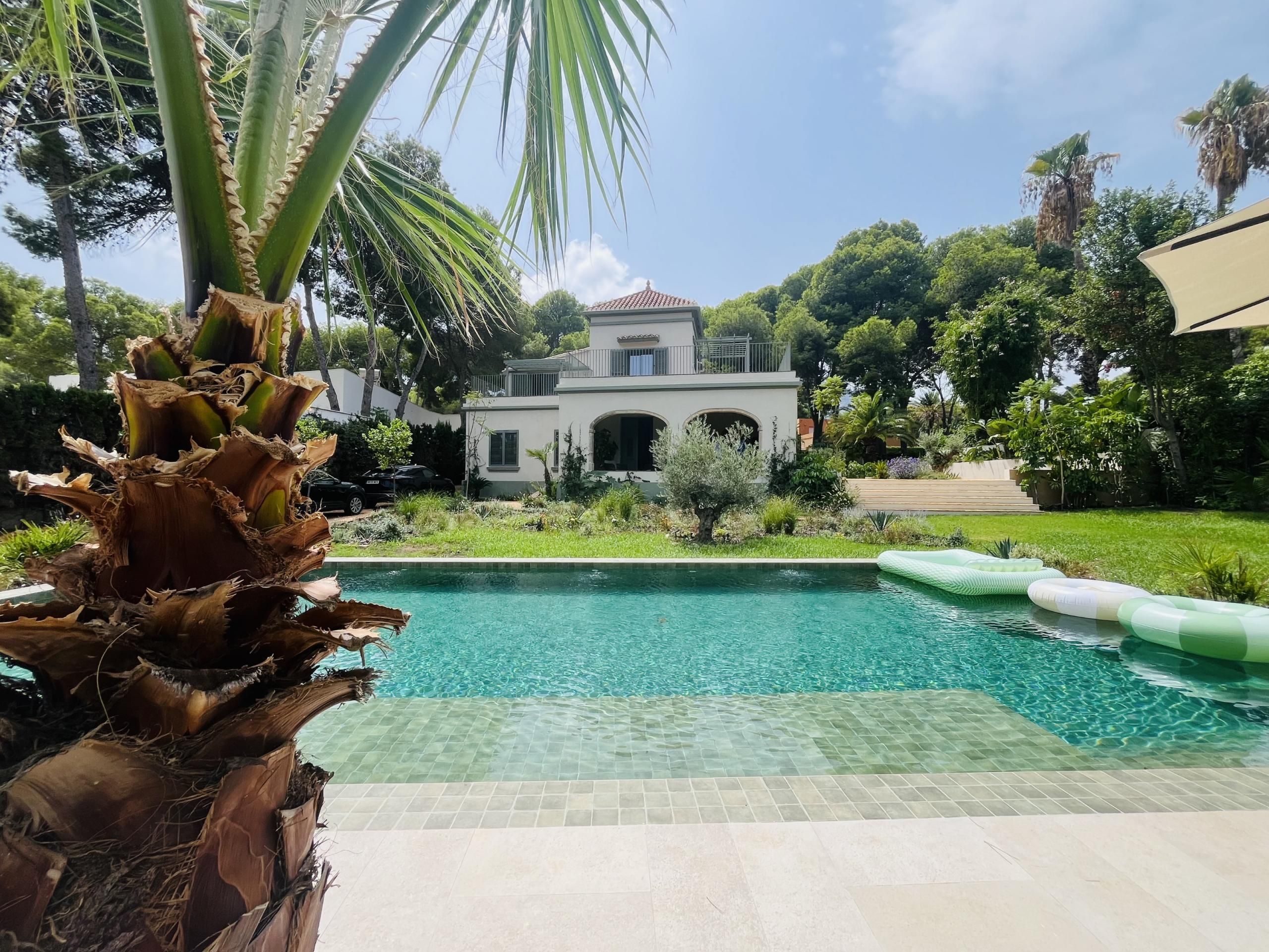 Exterior view of House or chalet for sale in Dénia  with Air Conditioner, Private garden and Furnished