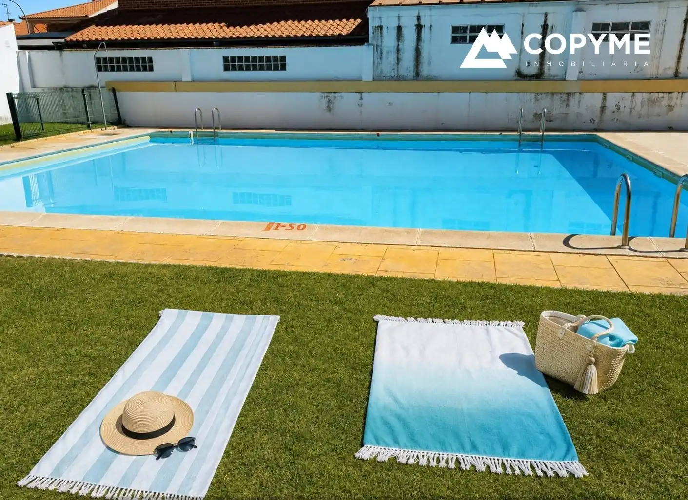 Piscina de Casa adosada en venta en Gerindote con Aire acondicionado, Jardín privado y Amueblado