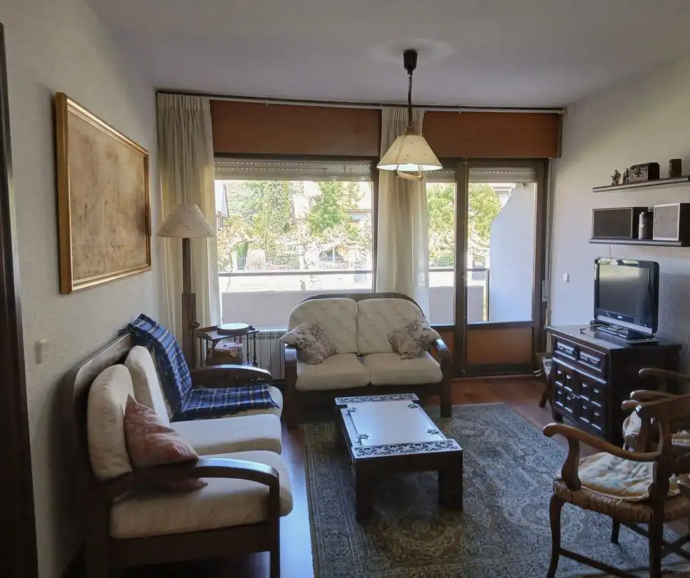 Wohnzimmer von Wohnung zum Verkauf in Ezcaray mit Heizung, Privatgarten und Terrasse