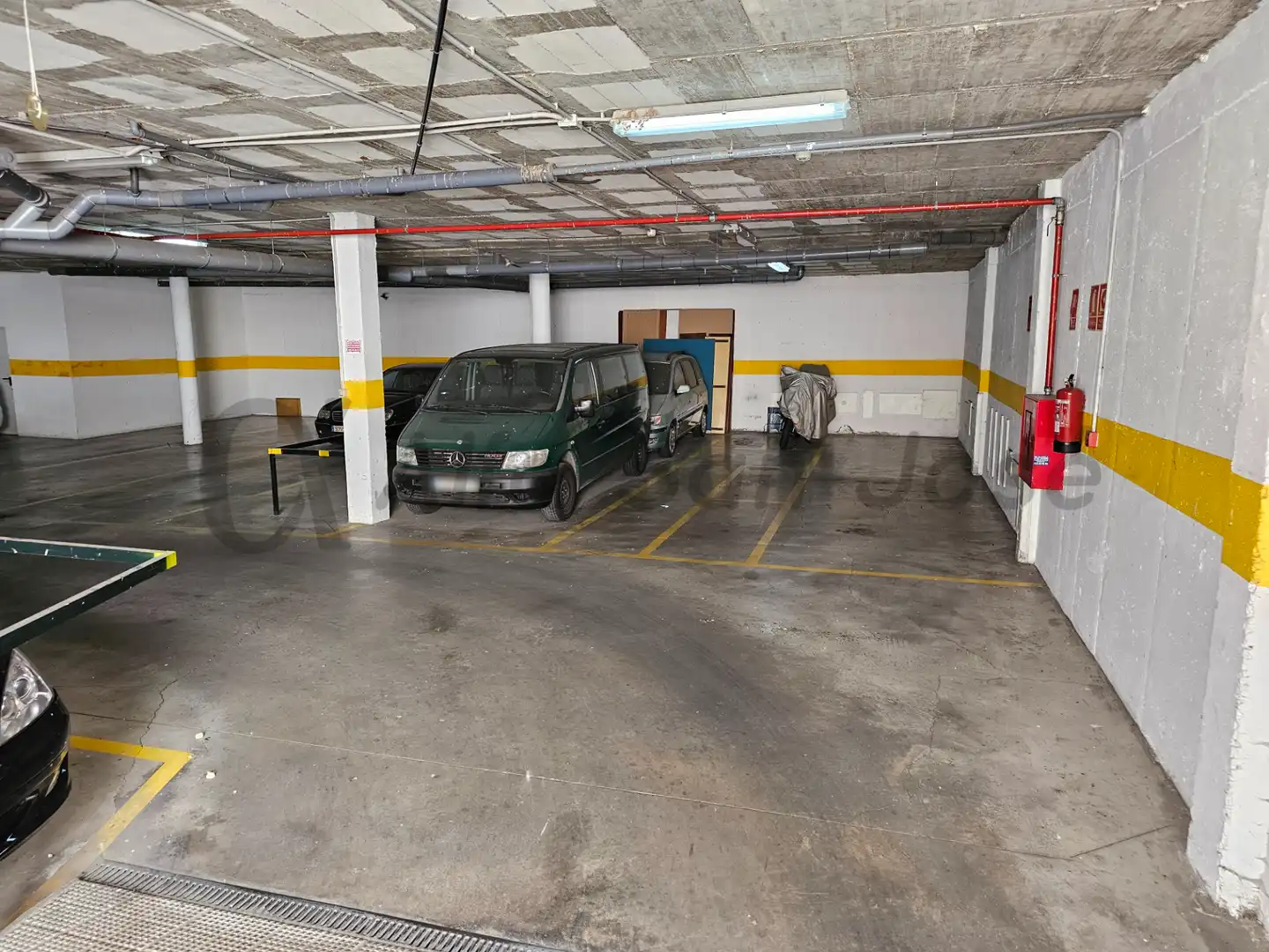 Parking of Garage for rent in La Rinconada