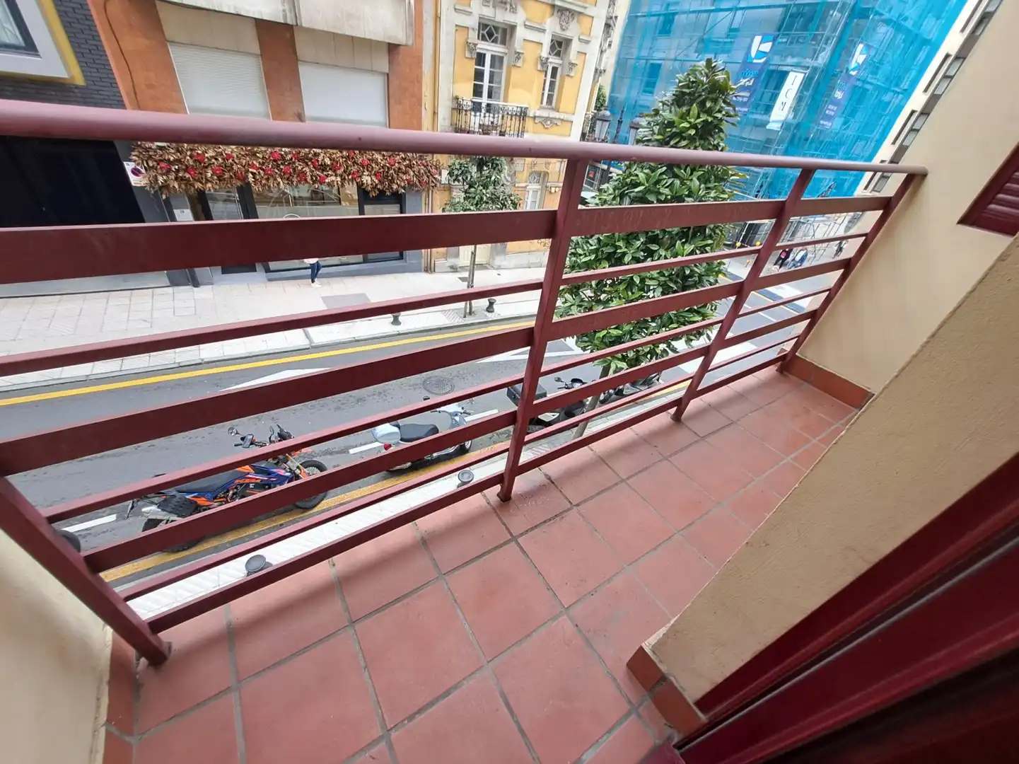 Terrasse von Wohnung zur Miete in Oviedo  mit Möbliert und Balkon