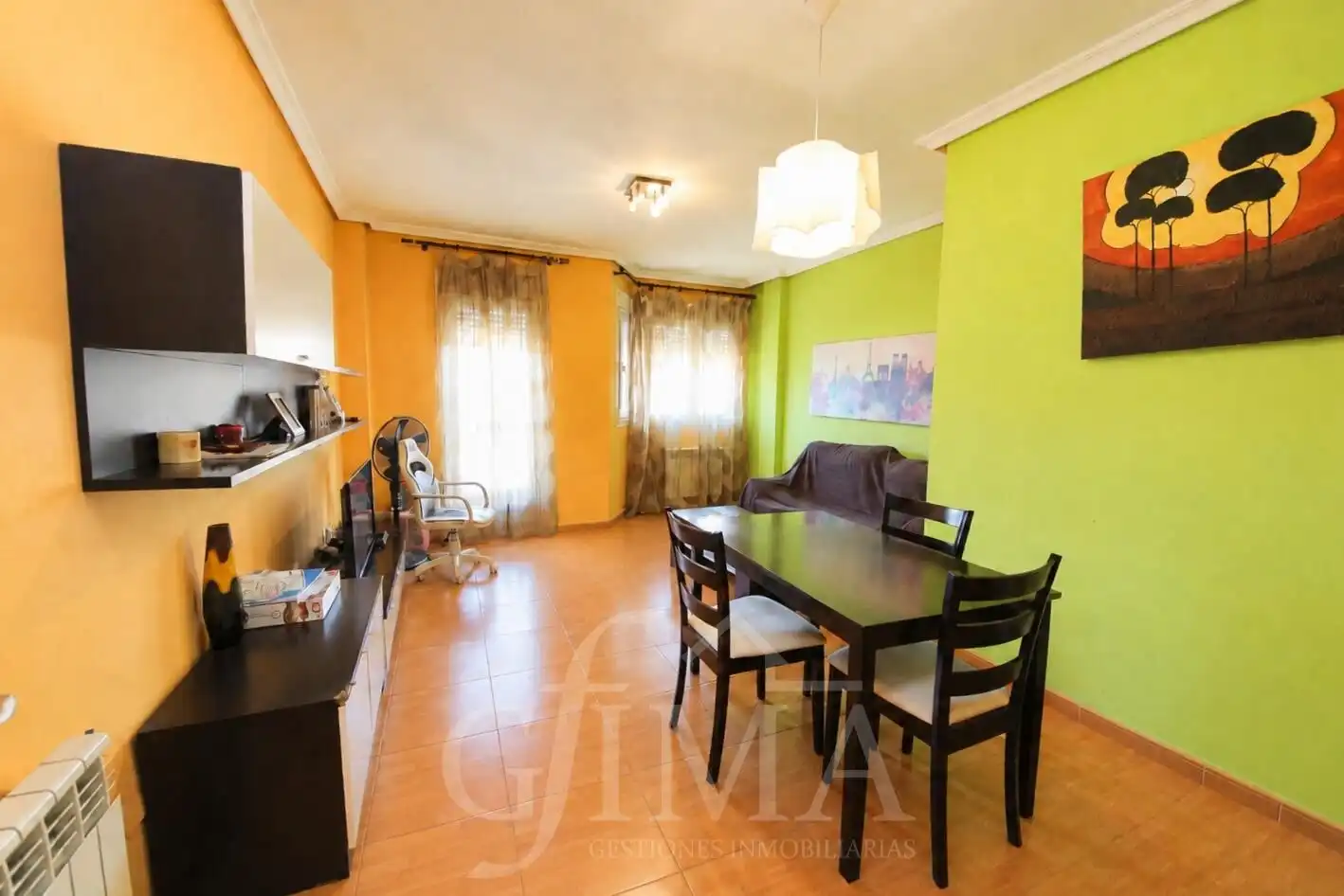 Sala de estar de Piso en venta en Tomelloso con Calefacción, Amueblado y Balcón