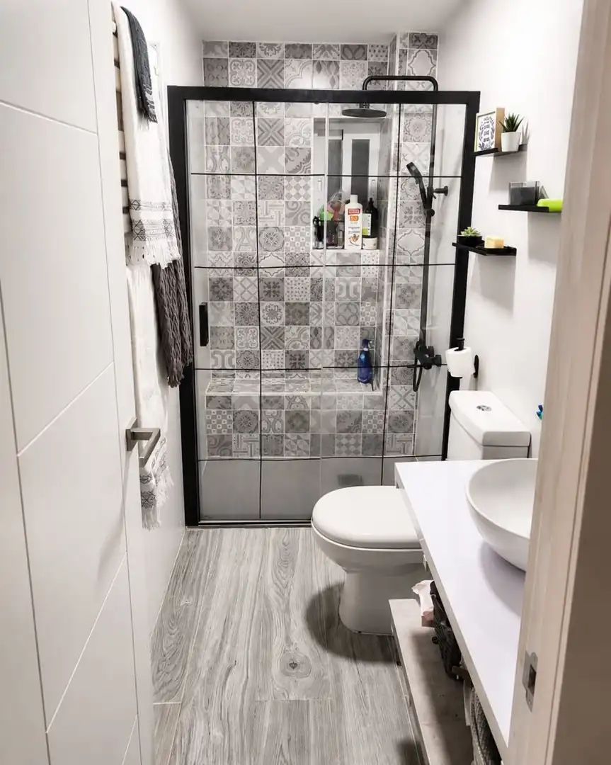 Baño de Apartamento en venta en Madrid con Calefacción