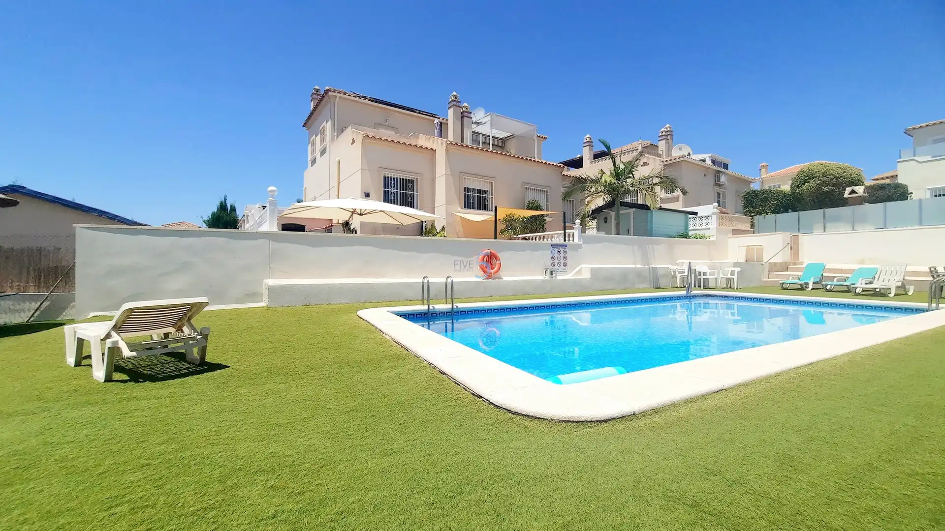 Pis amb piscina en venda a San Miguel de Salinas, imagen 2
