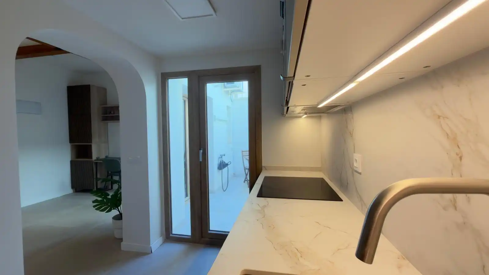 Kitchen of Houses for sale in Alaquàs  with Air Conditioner, Terrace and Furnished