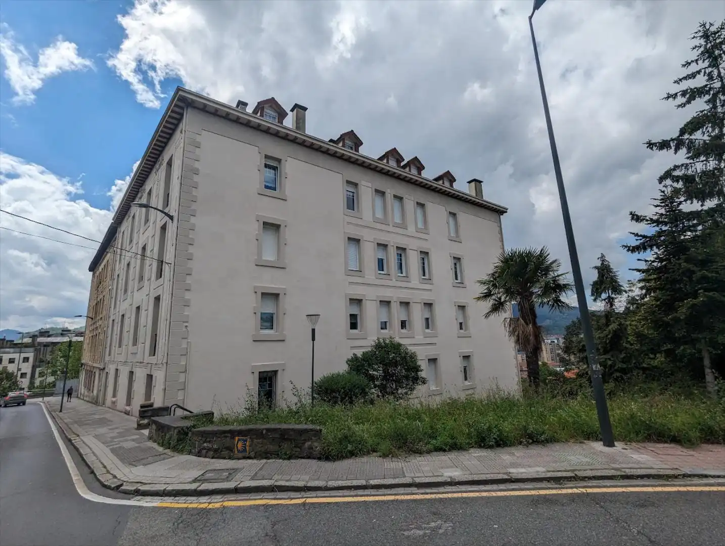 Vista exterior de Dúplex en venda en Bilbao  amb Traster