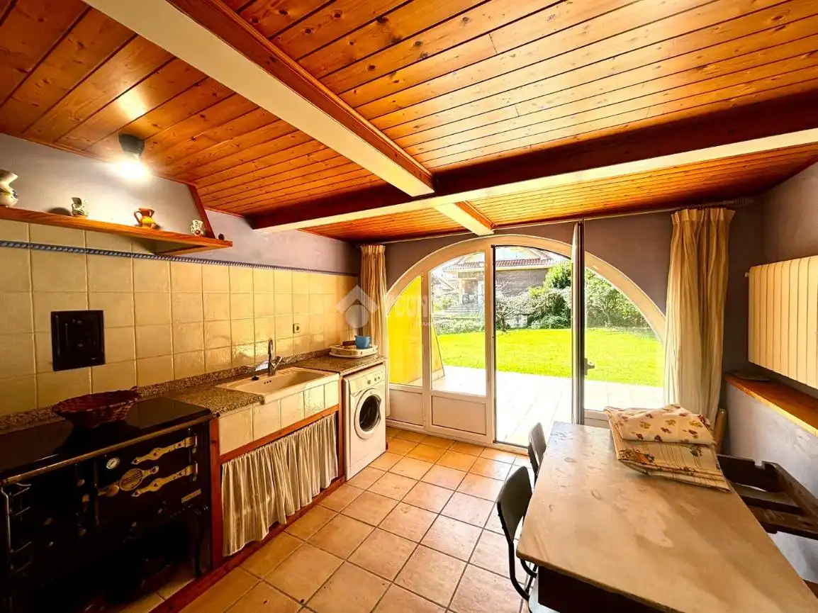 Kitchen of Houses for sale in Camargo  with Heating