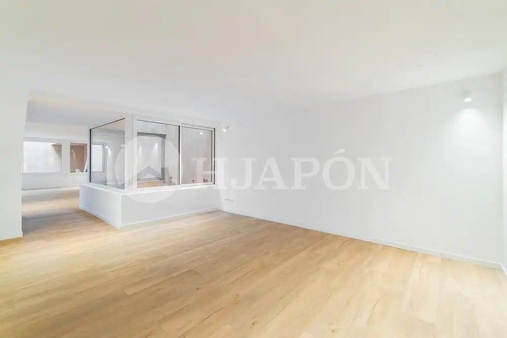 Sala d'estar de Casa o xalet en venda en Badalona amb Aire condicionat, Calefacció i Terrassa