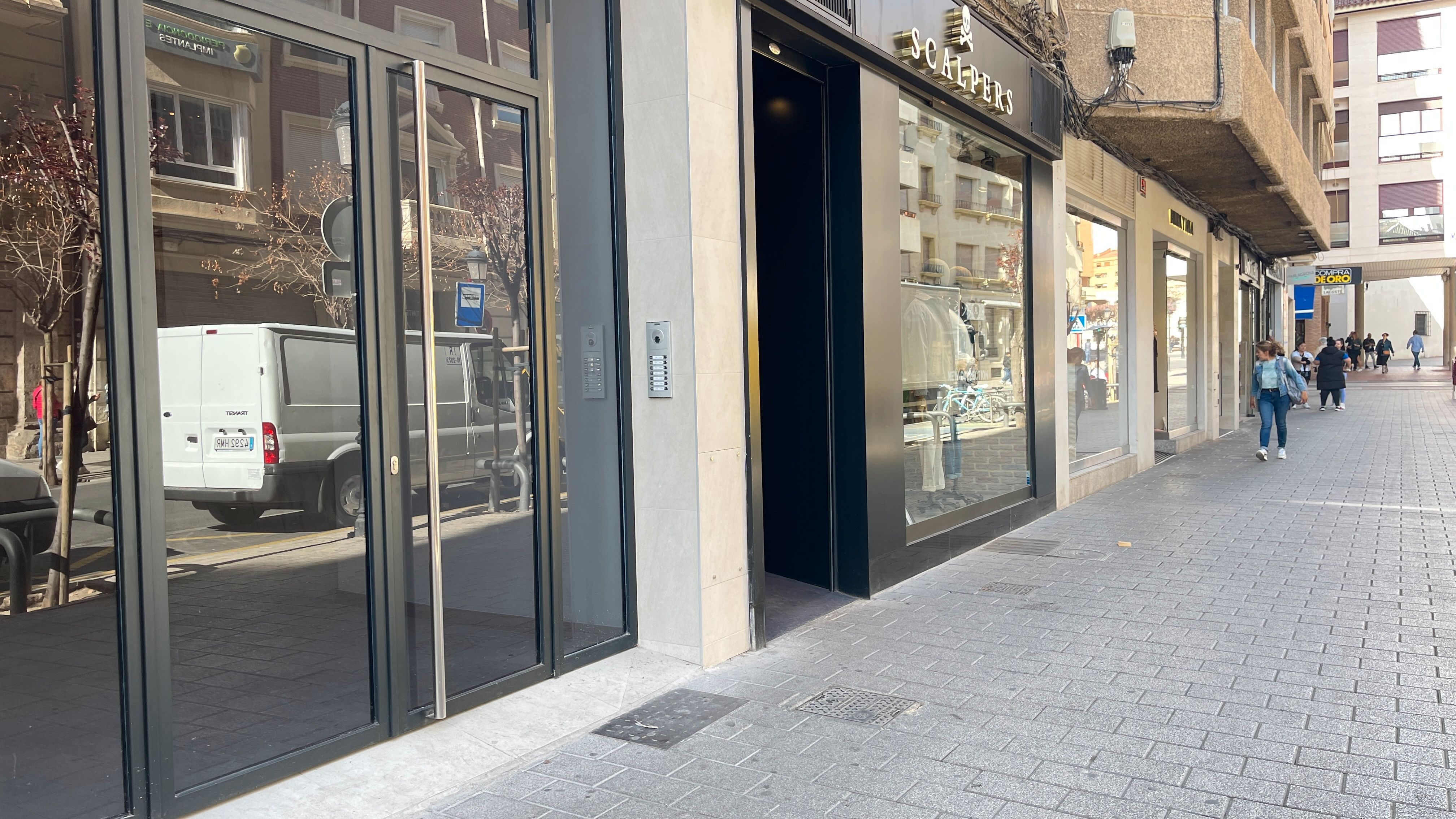 Exterior view of Flat for sale in  Albacete Capital  with Terrace, Washing machine and Balcony