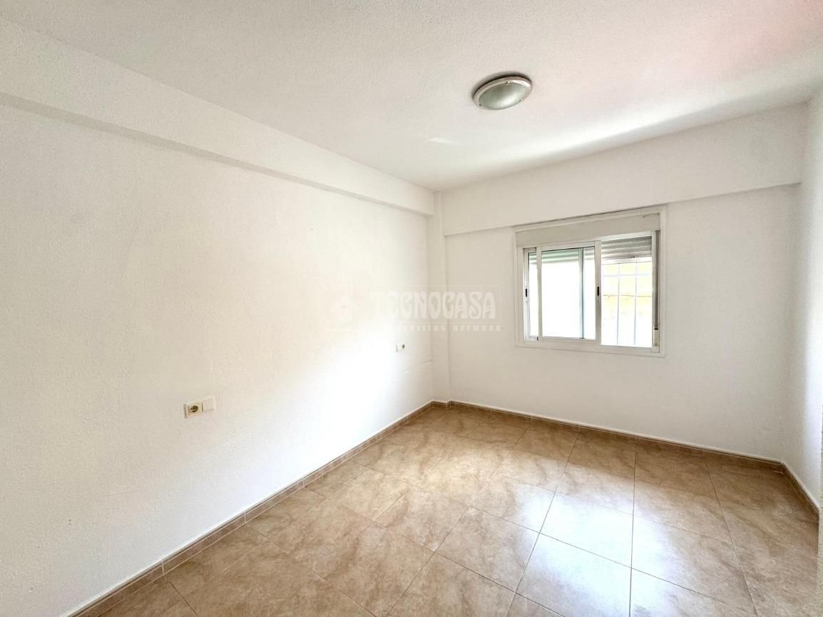 Bedroom of Flat for sale in  Almería Capital  with Air Conditioner and Heating