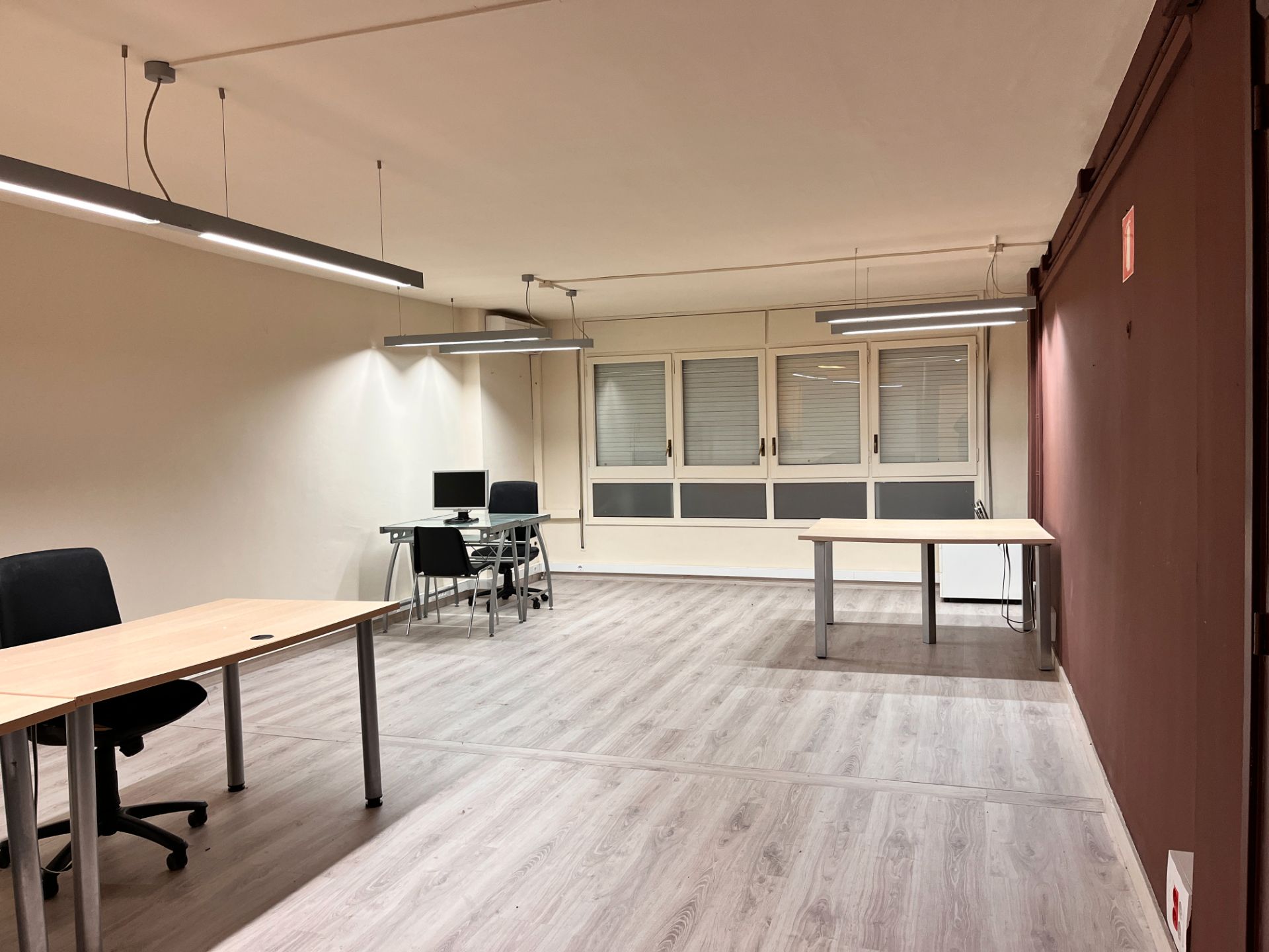 Oficina de lloguer en Girona Capital amb Aire condicionat