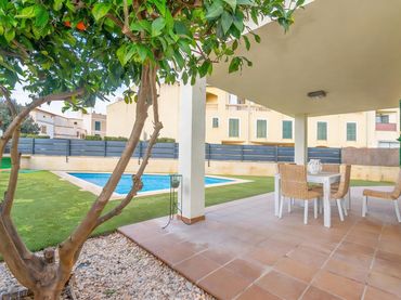 Adosado con jardín en venta en Porreres