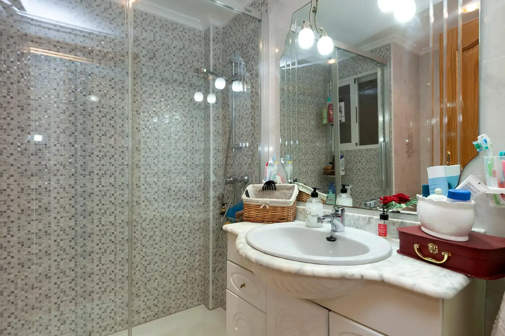 Bathroom of Flat for sale in Alicante / Alacant  with Air Conditioner and Balcony