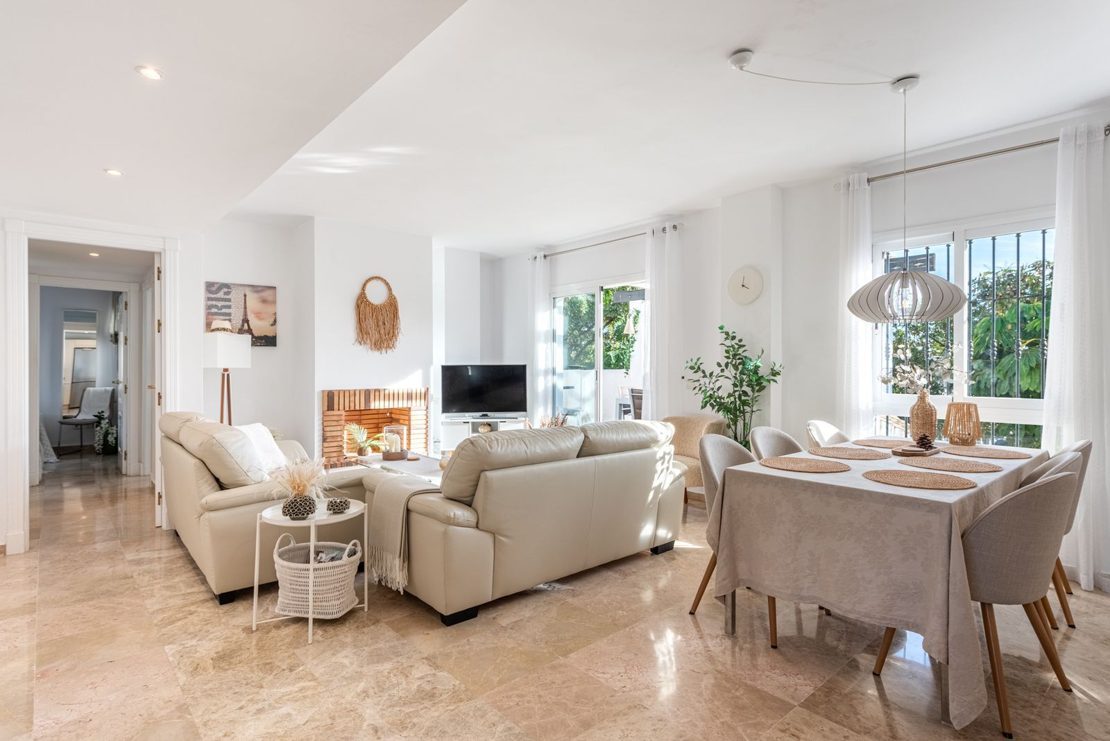 Living room of Duplex for sale in Marbella  with Air Conditioner, Terrace and Community pool