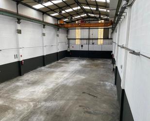 Industrial buildings to rent in Aduna
