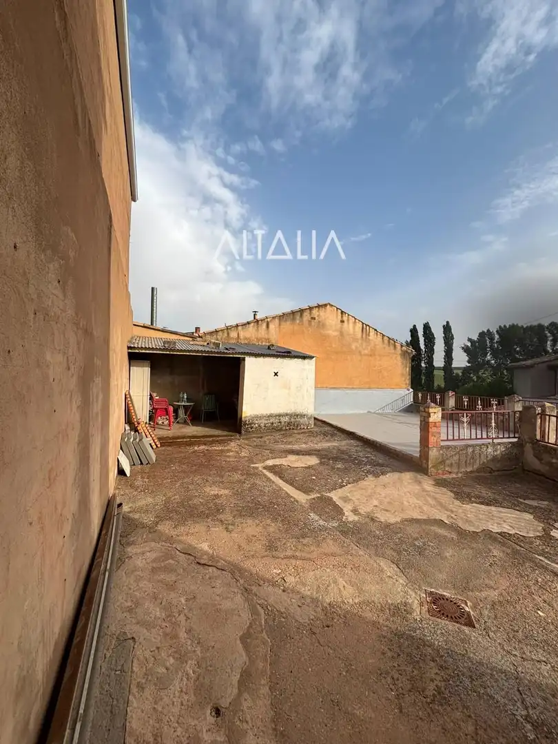 Vista exterior de Casa o xalet en venda en Mariana amb Calefacció