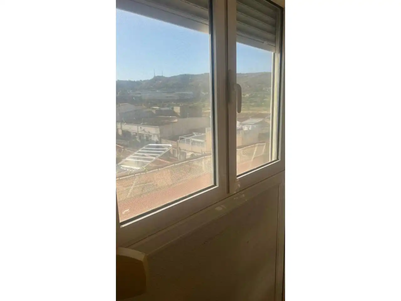 Vista exterior de Pis en venda en Elda amb Moblat i Balcó