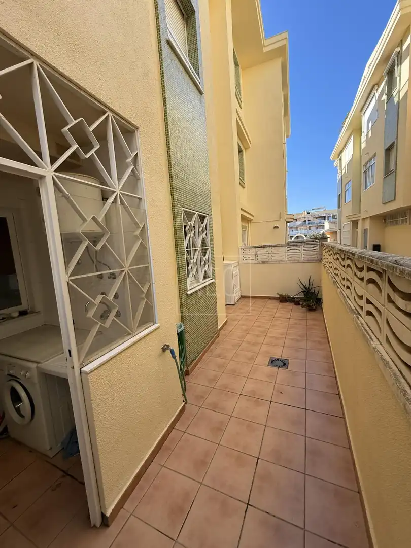 Vista exterior de Planta baja en venta en Xeraco con Jardín privado, Terraza y Trastero