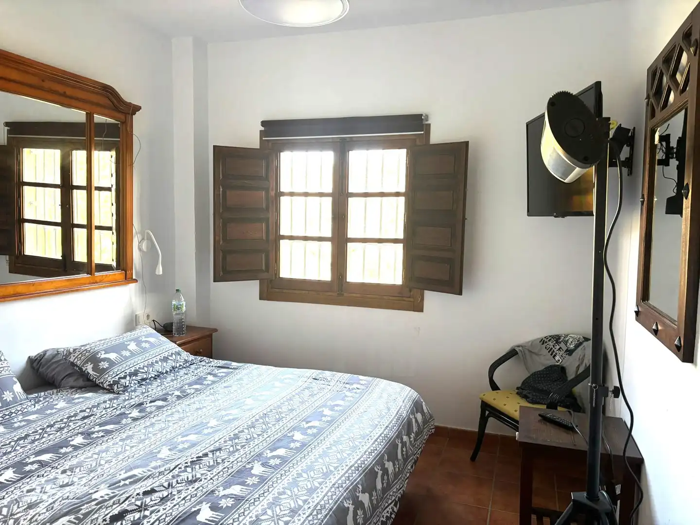 Dormitori de Finca rústica en venda en Sedella amb Jardí privat, Terrassa i Traster