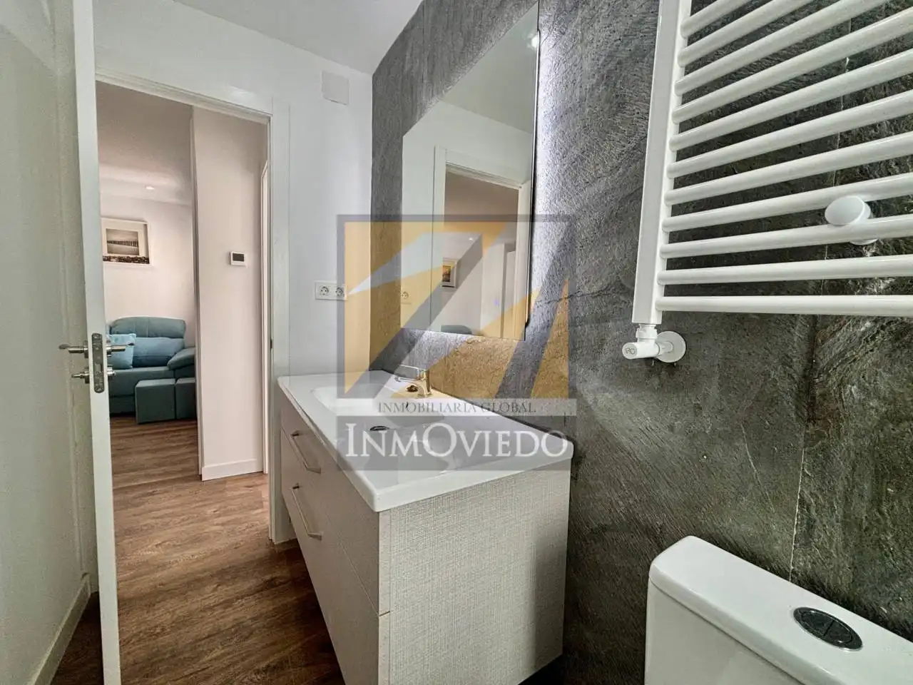 Piso en venta en Calle Ramón y Cajal, La Villa - Bazuelo