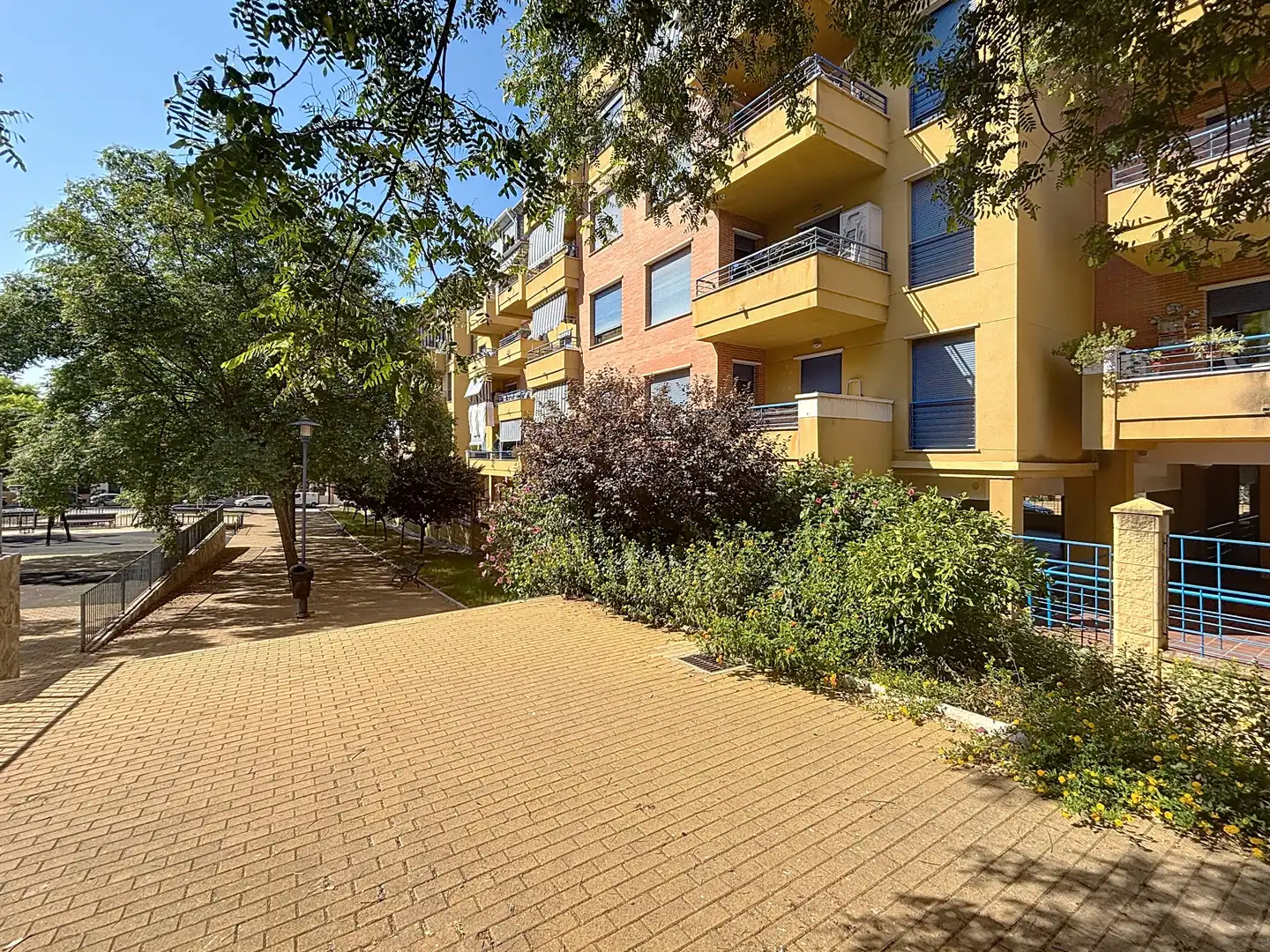 Vista exterior de Pis en venda en Vélez-Málaga amb Aire condicionat, Terrassa i Moblat