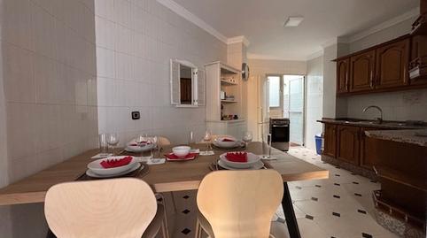 Foto 3 de Casa adosada en venda a Calle Abogado Federico Orellana Toledano, Girón - Las Delicias, Málaga