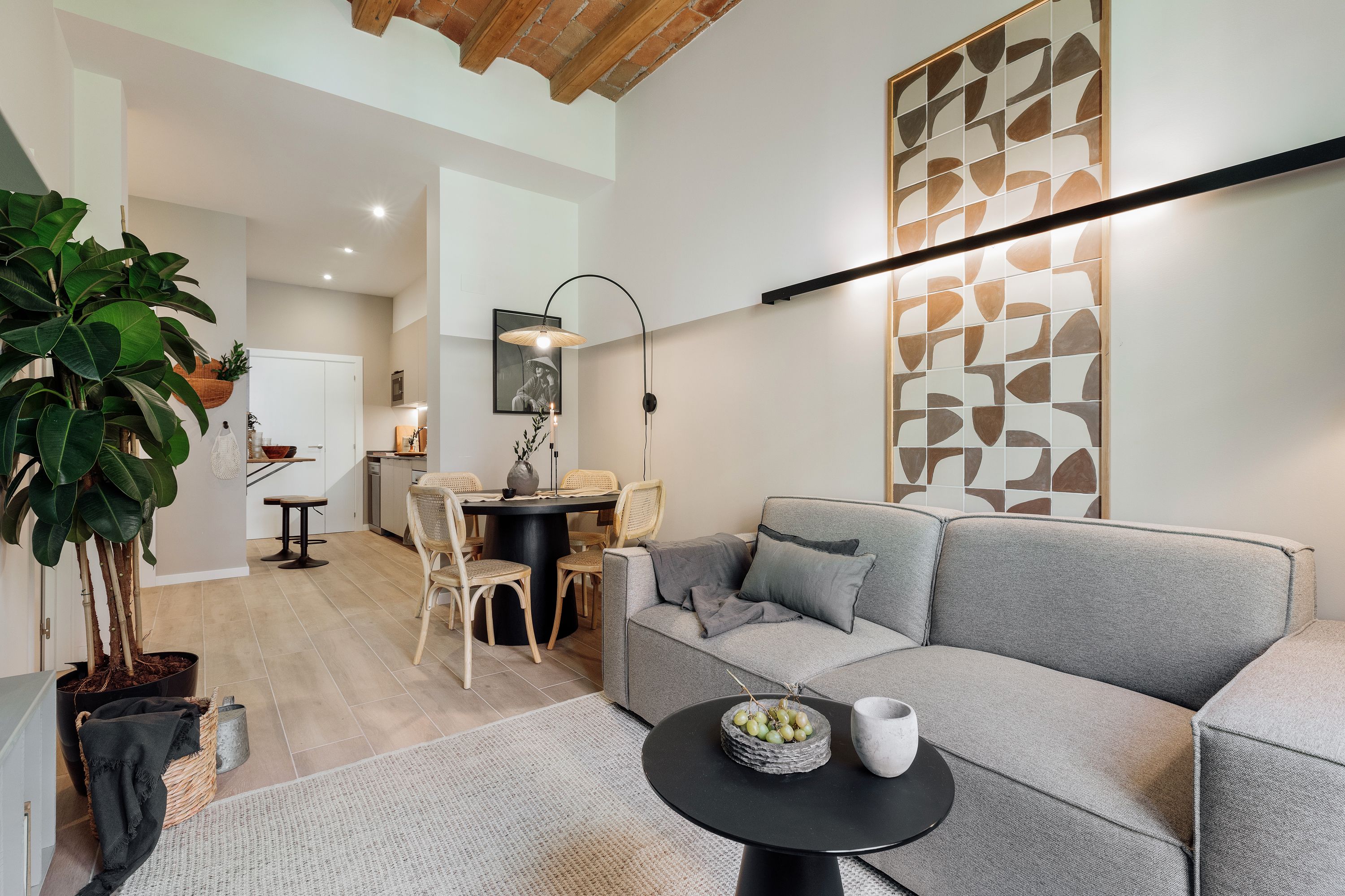 Sala de estar de Apartamento de alquiler en  Barcelona Capital con Aire acondicionado, Calefacción y Amueblado