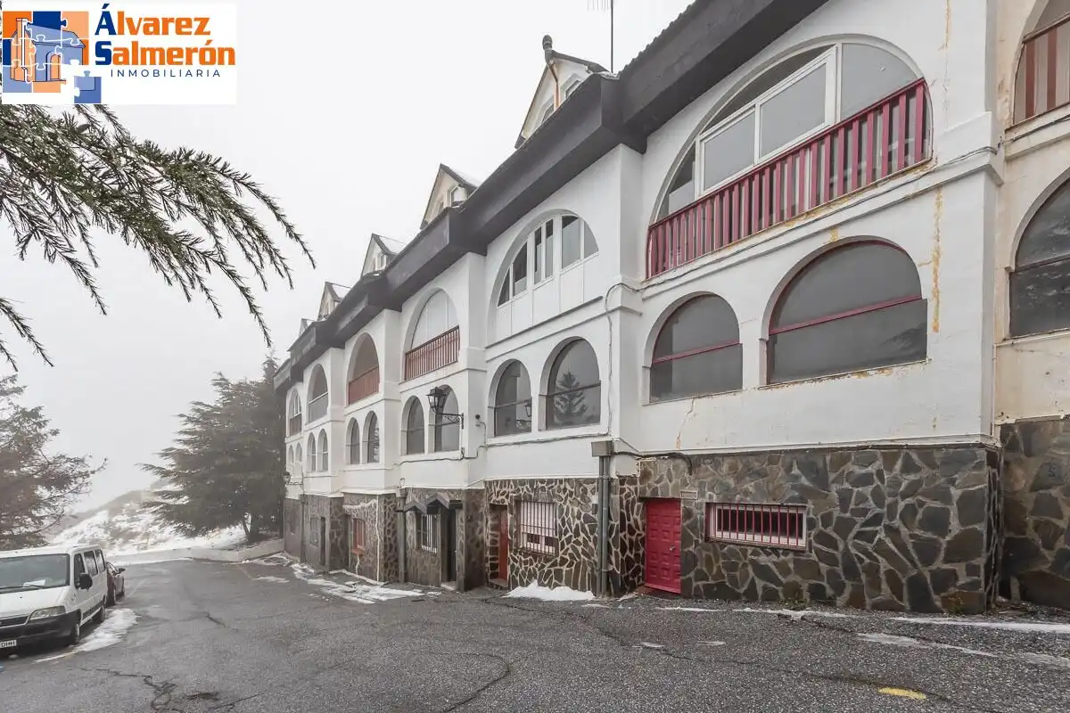 Vista exterior de Casa o xalet en venda en Sierra Nevada amb Calefacció