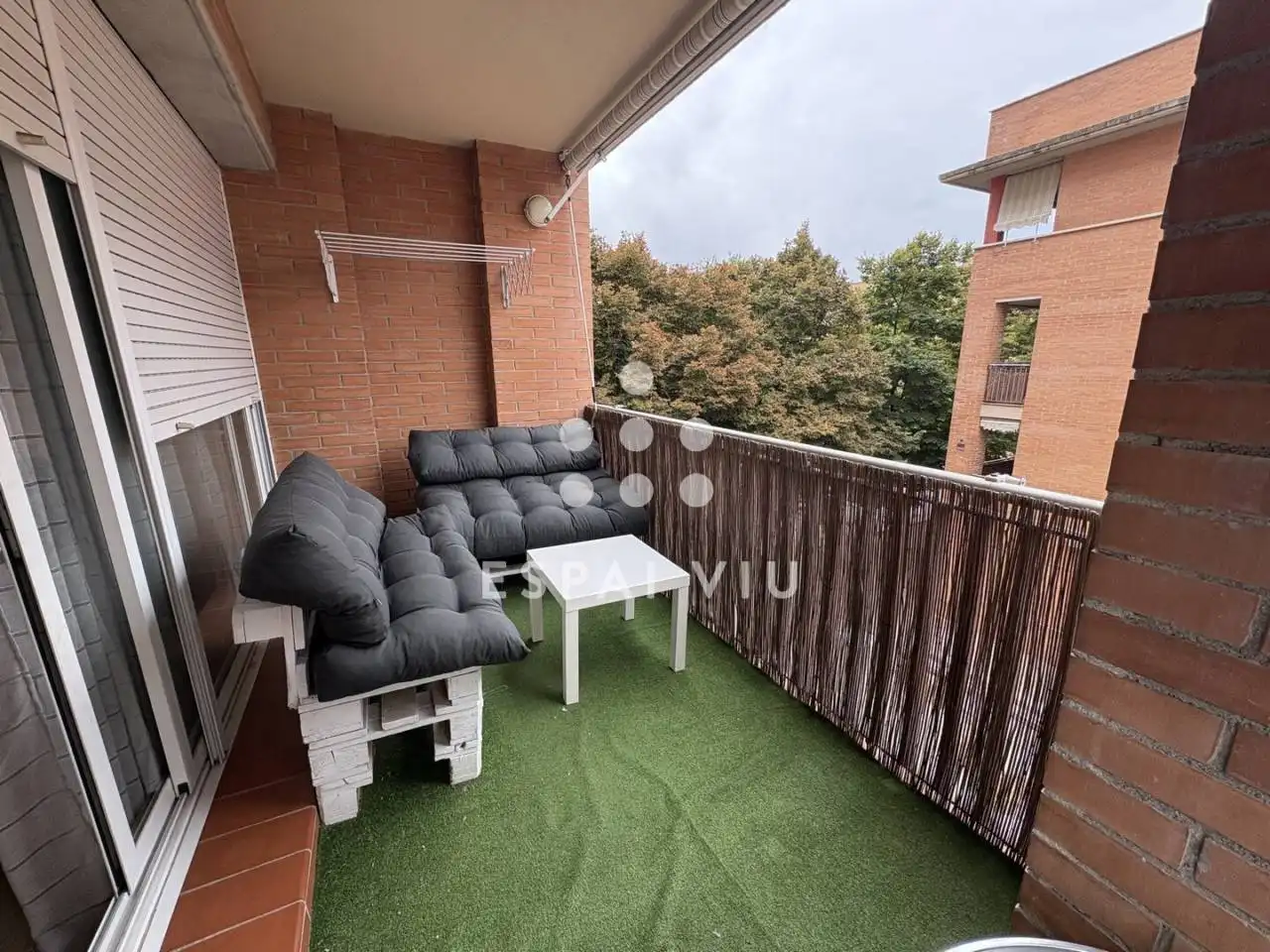 Piso en venta en Espronceda