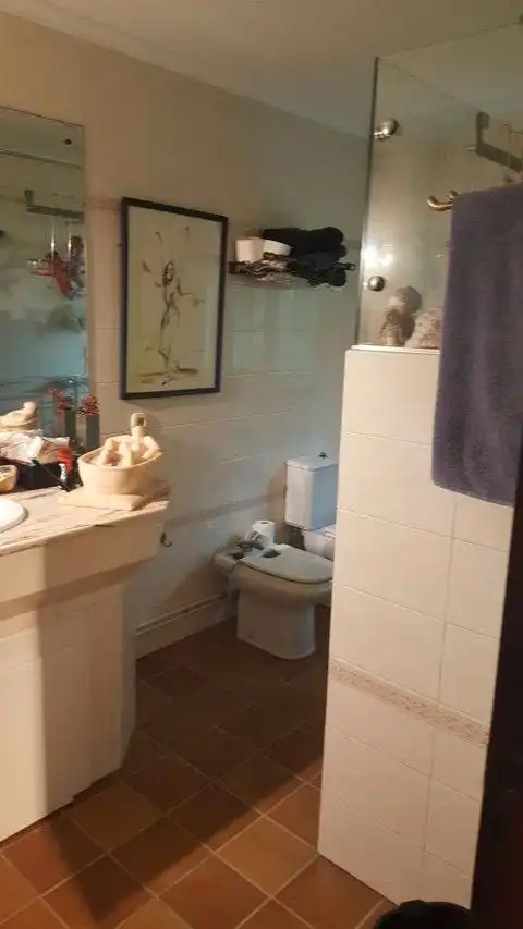 Baño de Casa o chalet en venta en Pontevedra Capital  con Calefacción, Jardín privado y Terraza