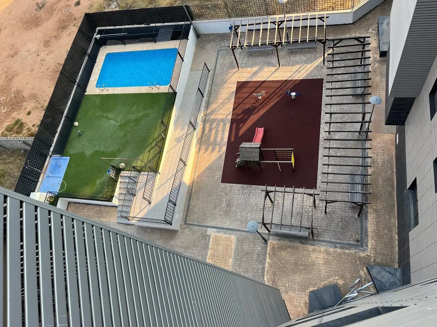 Piscina de Piso de alquiler en Torrent con Parquet y Piscina comunitaria