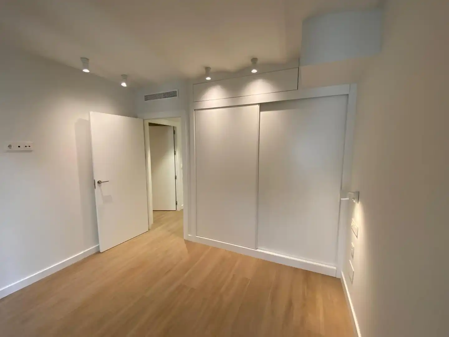 Flat for rent in Gonzalez Adalid, 10, La Catedral