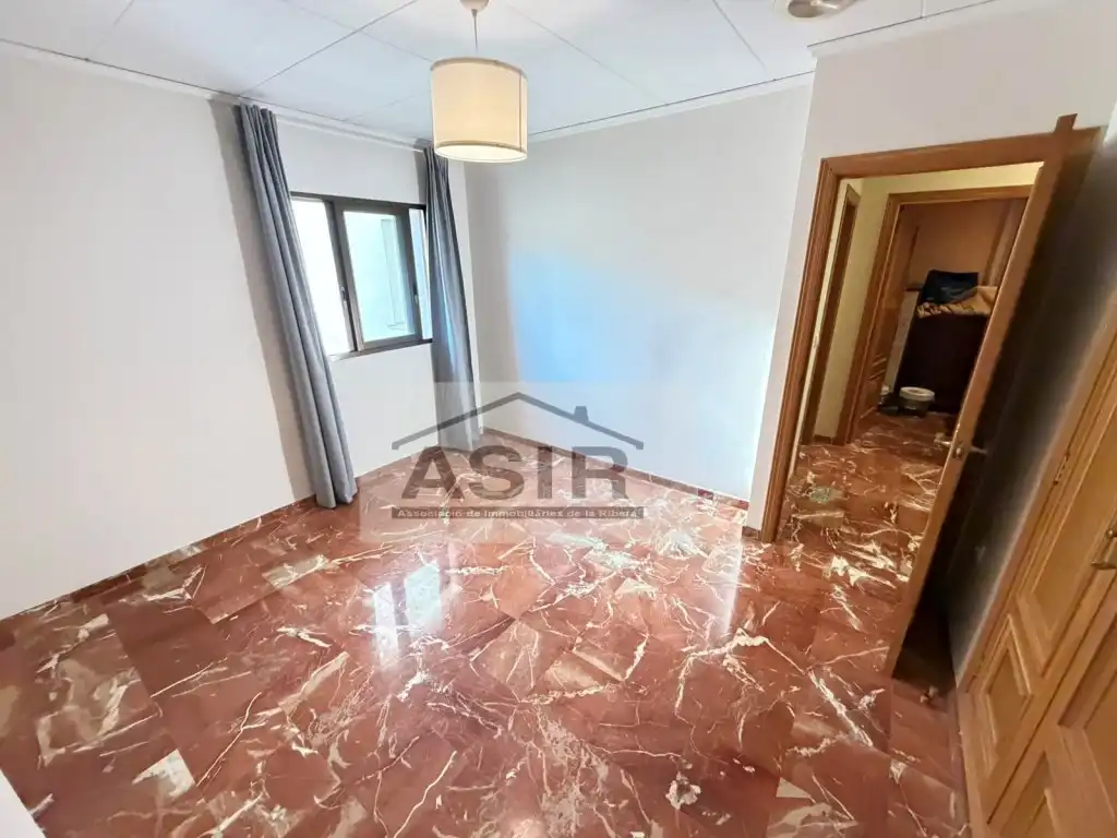 Vista exterior de Piso de alquiler en Alzira con Terraza