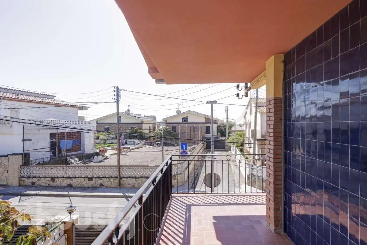Vista exterior de Casa o xalet en venda en Premià de Mar amb Aire condicionat, Calefacció i Terrassa