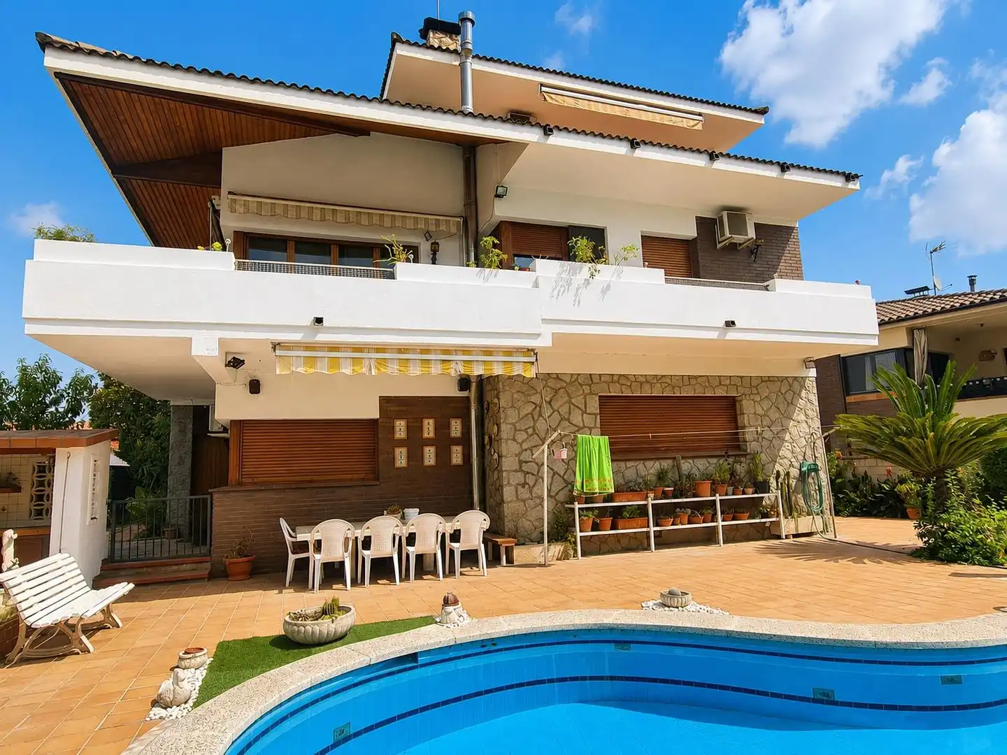 Casa con terraza en venta en Carrer CAN FALGUERA, imagen 2