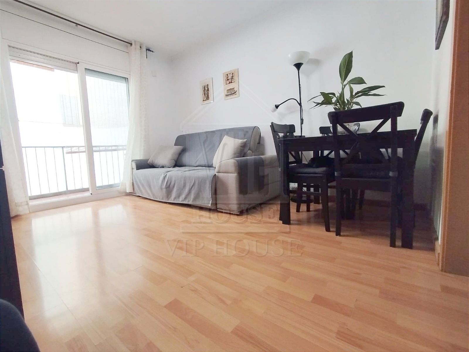 Sala d'estar de Pis en venda en Badalona amb Balcó