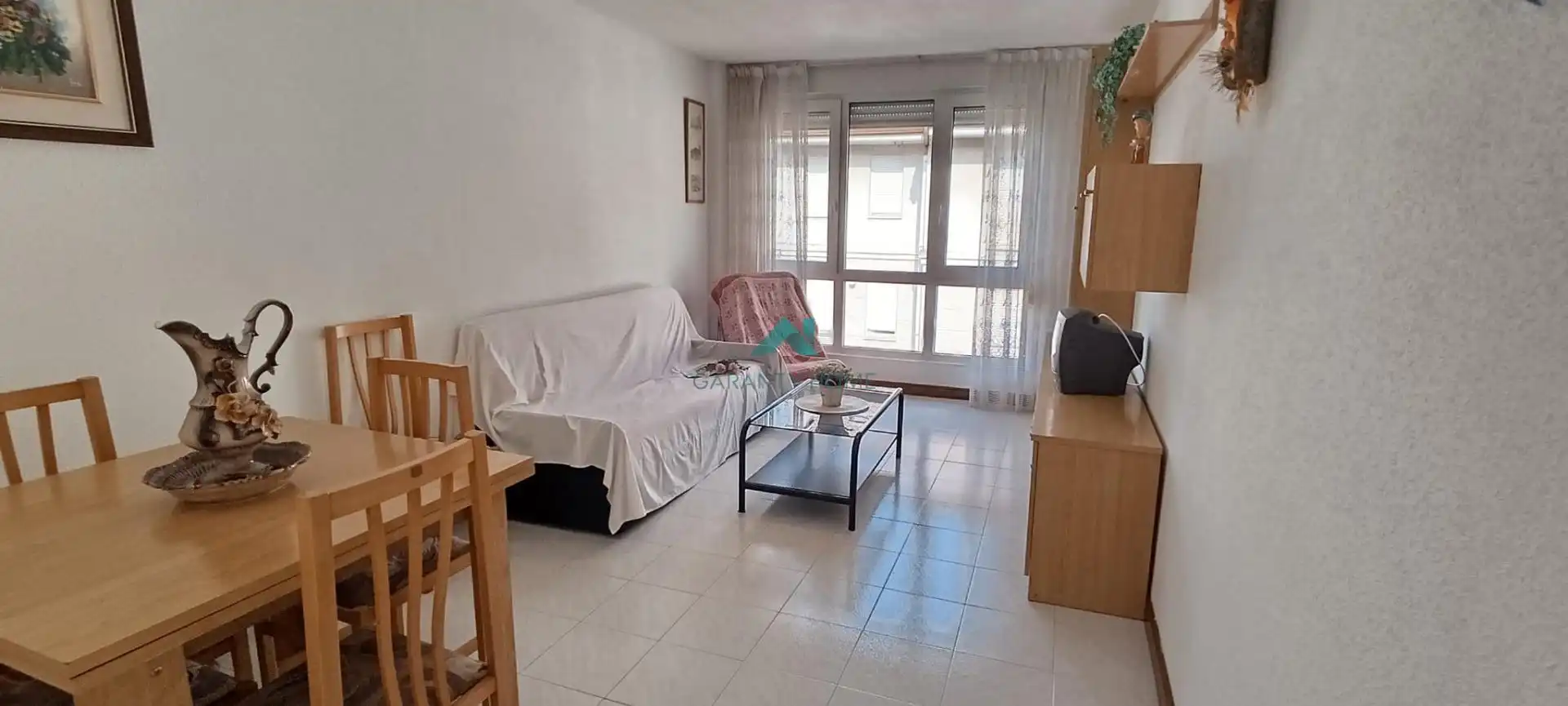 Schlafzimmer von Dachboden zum Verkauf in Bárcena de Cicero mit Möbliert und Gemeinschaftspool