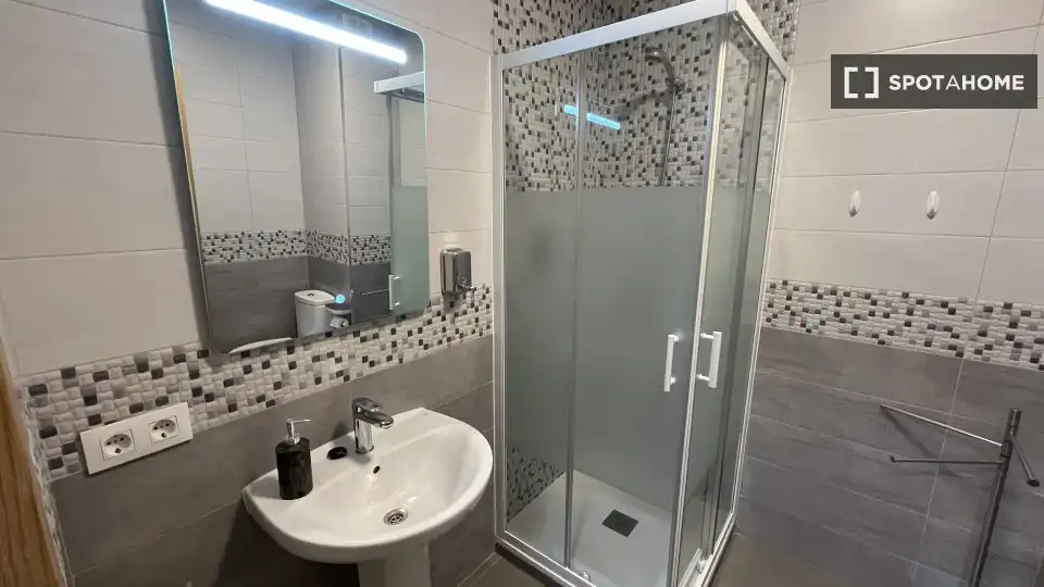 Piso de alquiler en Embajadores - Lavapiés