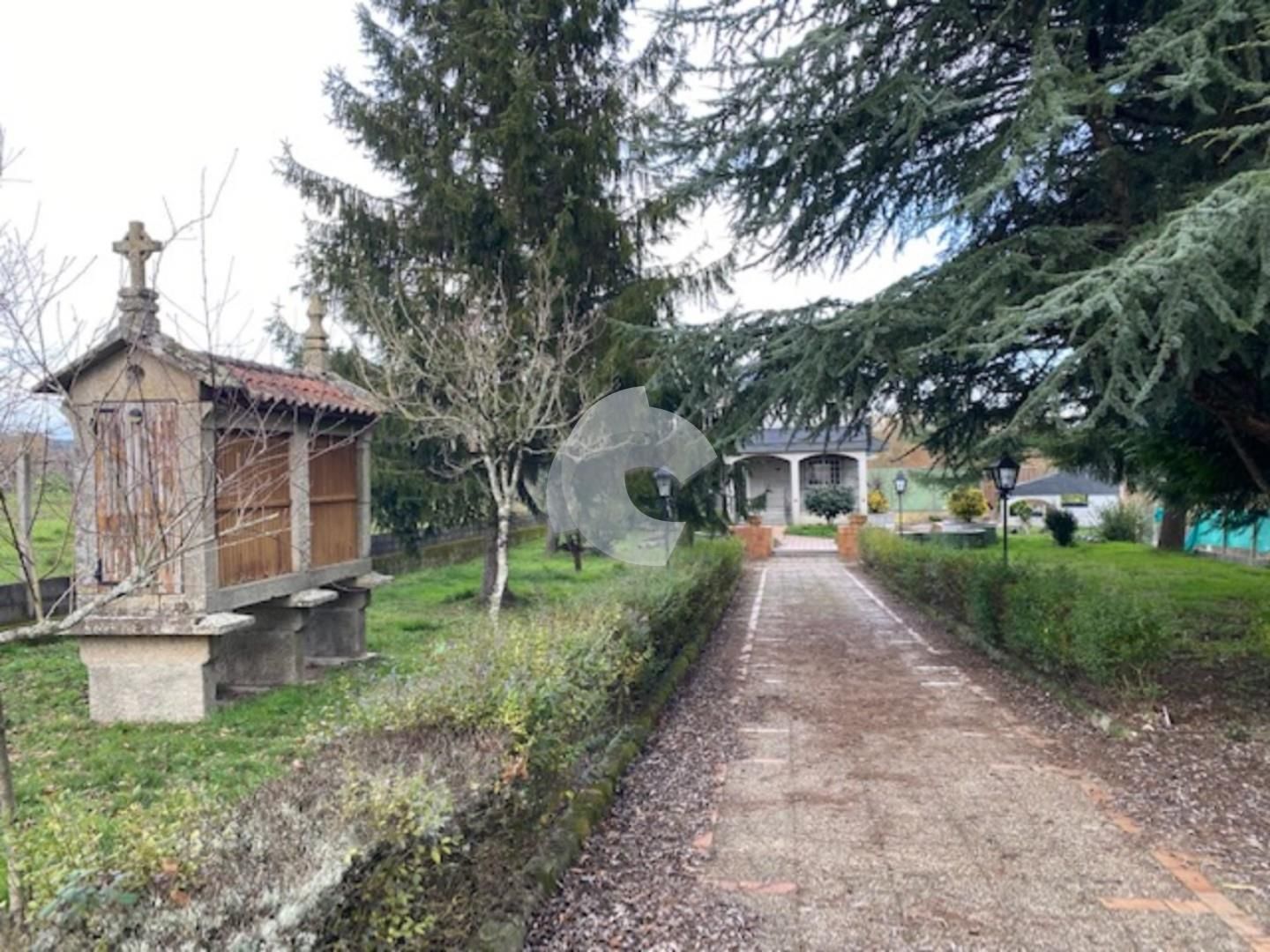 Casa o xalet en venda en Coles amb Jardí privat